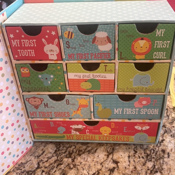 My First Keepsake Box - Picture 3 of 6